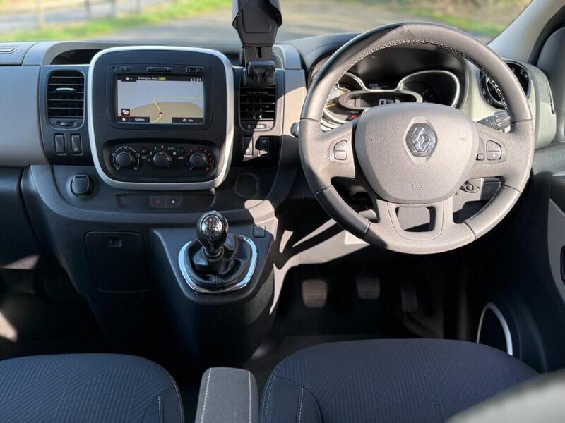 Used Renault Trafic 2015 for sale - 77850908: Photo 2