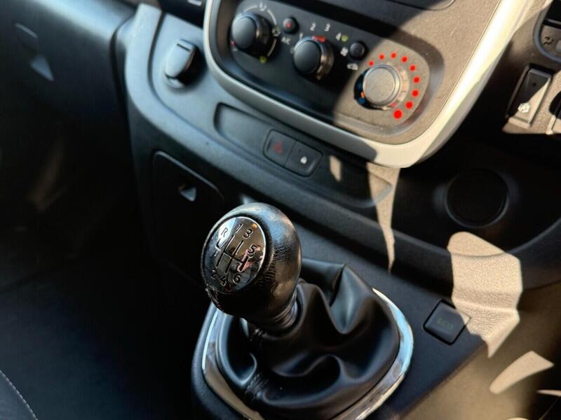 Used Renault Trafic 2015 for sale - 77850908: Photo 33