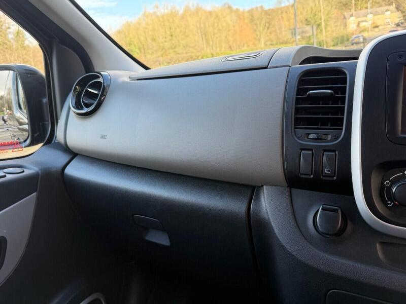 Used Renault Trafic 2015 for sale - 77850908: Photo 40