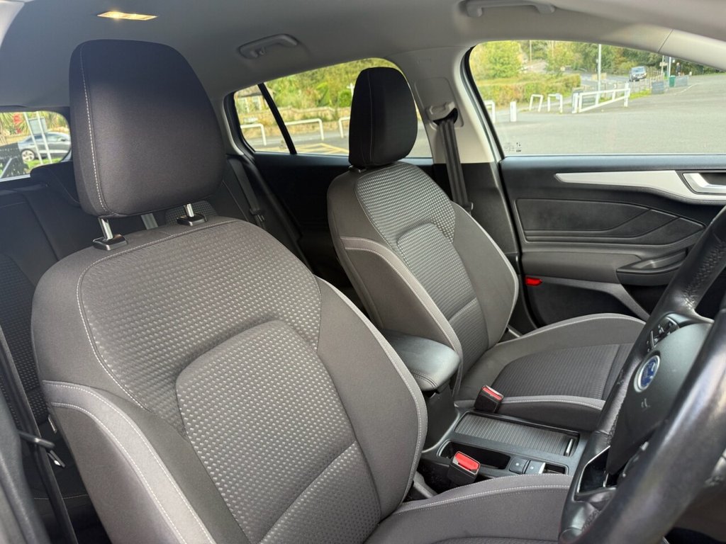 Used Ford Focus 2020 for sale - 76338393: Photo 7