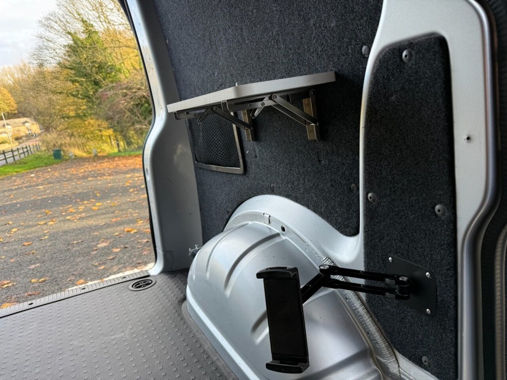 Used Volkswagen Transporter 2021 for sale - 76501039: Photo 24