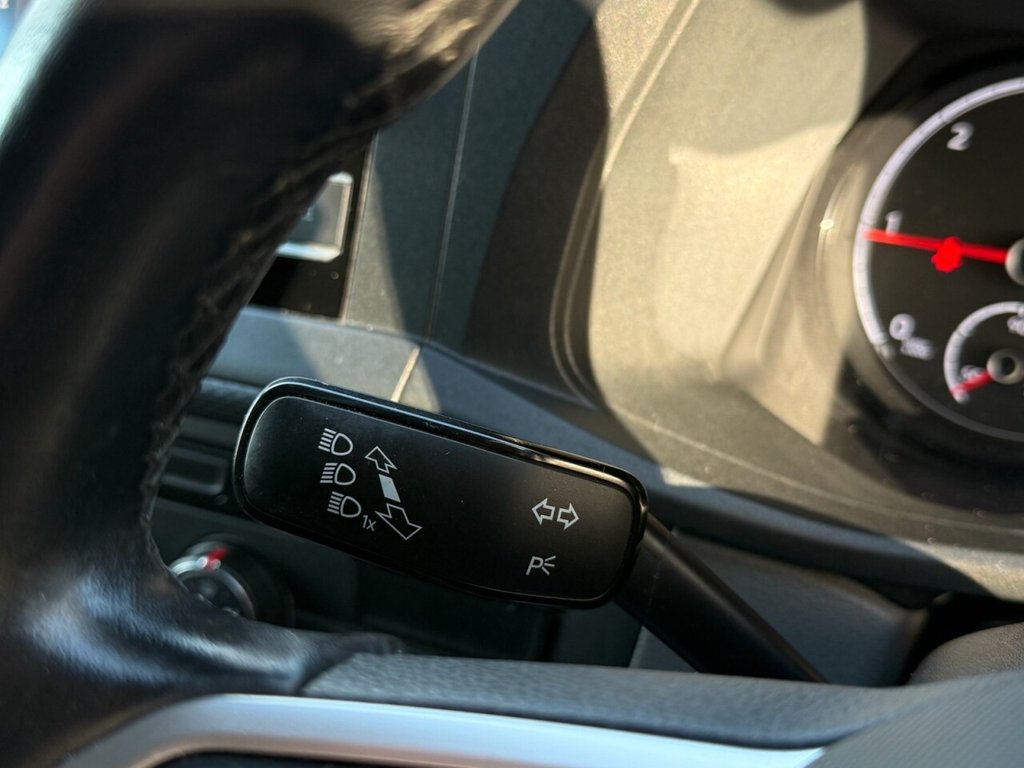 Used Volkswagen Transporter 2021 for sale - 76501039: Photo 44