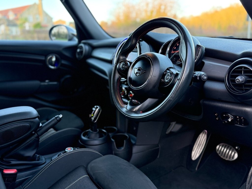 Used MINI Hatch 2019 for sale - 76617821: Photo 23