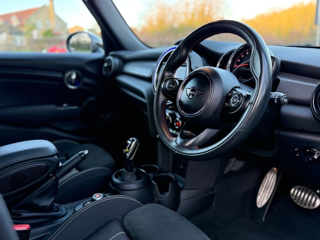 Used MINI Hatch 2019 for sale - 76617821: Photo 24