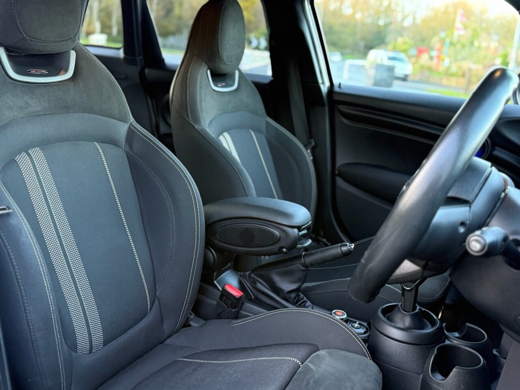 Used MINI Hatch 2019 for sale - 76617821: Photo 25