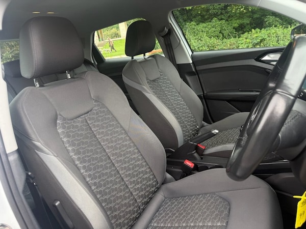 Used Audi A1 2021 for sale - 76338367: Photo 4