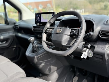 Used Vauxhall Combo 2024 for sale - 77850914: Photo