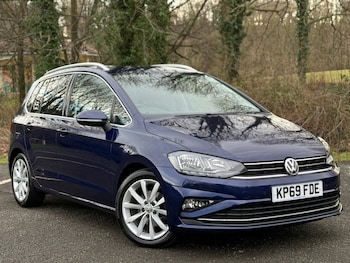 Volkswagen - Golf SV