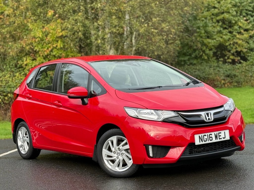 Used Honda Jazz 2016 for sale - 76338401: Photo 1