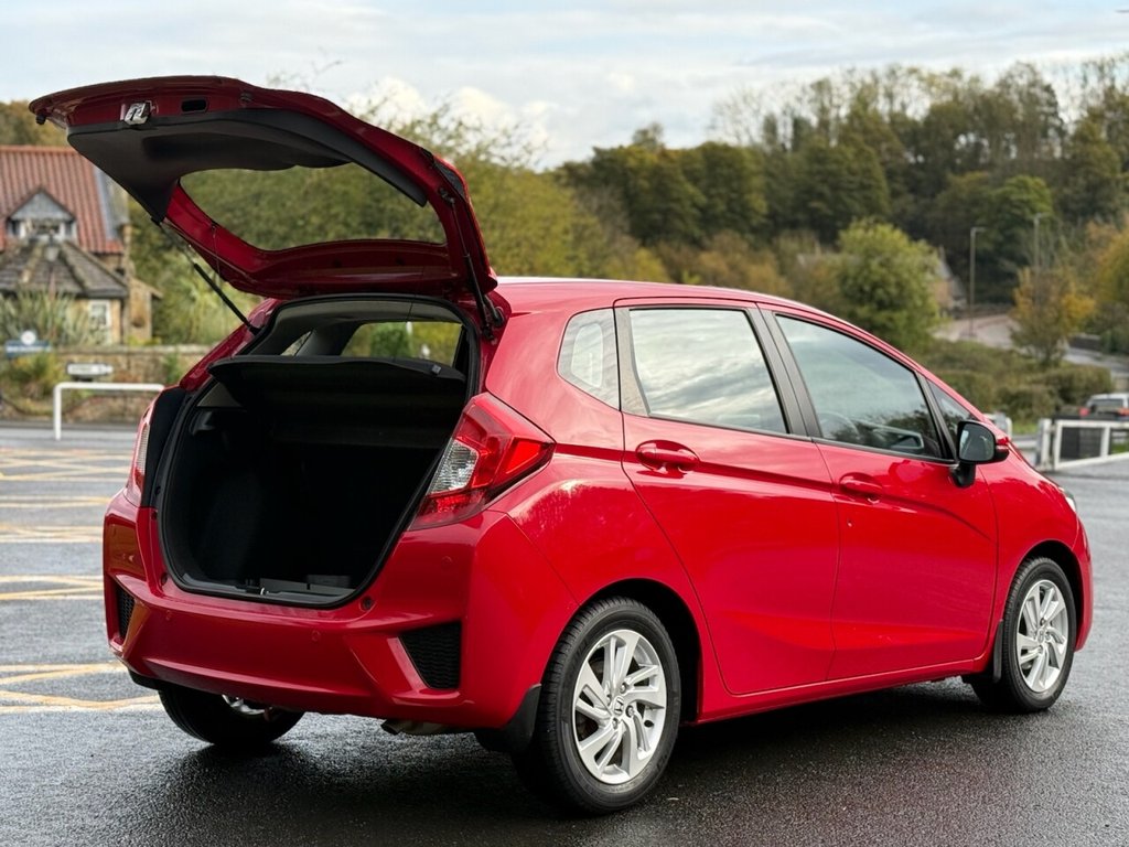 Used Honda Jazz 2016 for sale - 76338401: Photo 18