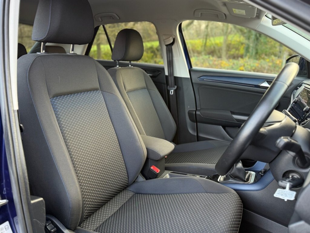 Used Volkswagen T-Roc 2021 for sale - 76731233: Photo 10