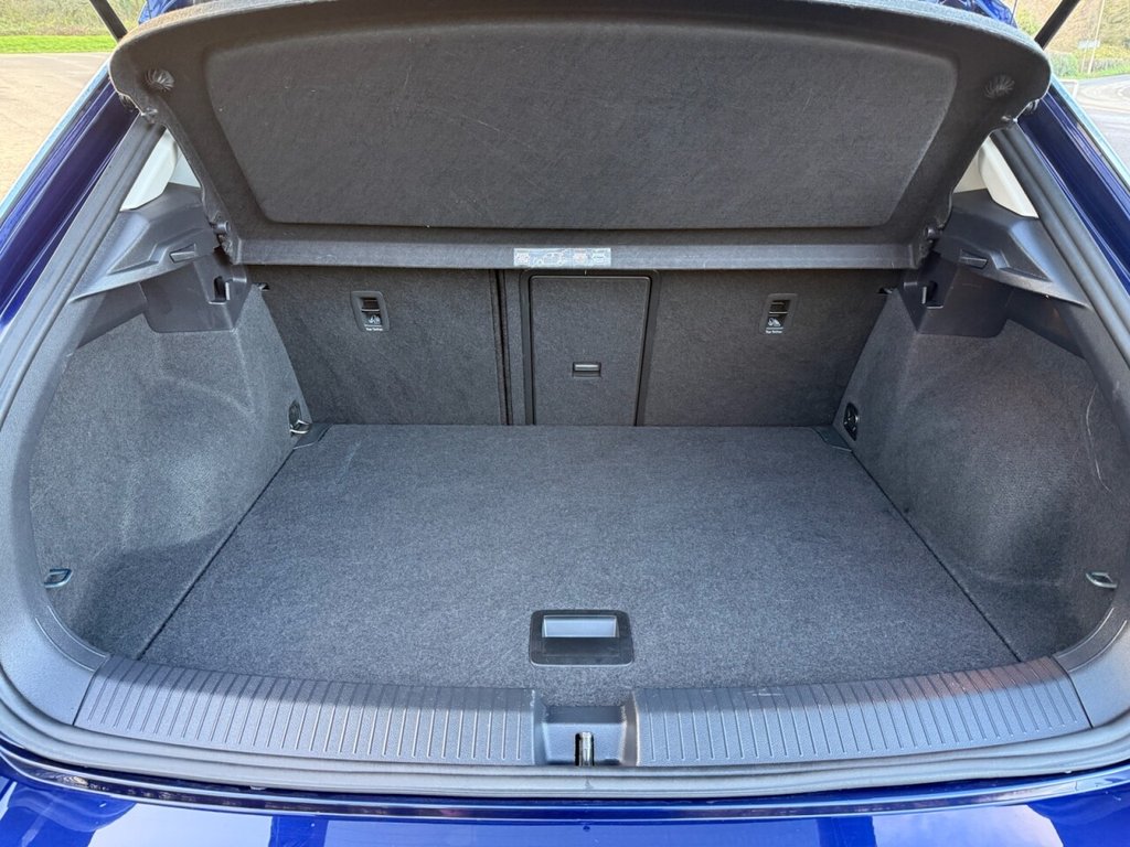 Used Volkswagen T-Roc 2021 for sale - 76731233: Photo 19