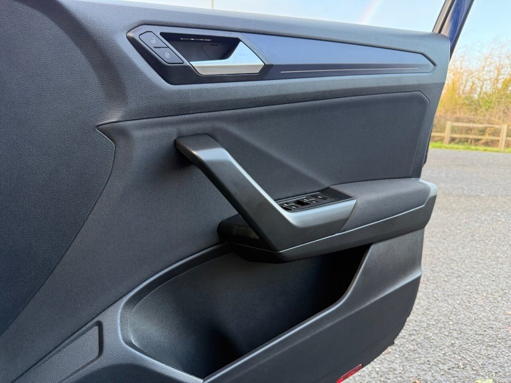 Used Volkswagen T-Roc 2021 for sale - 76731233: Photo 42