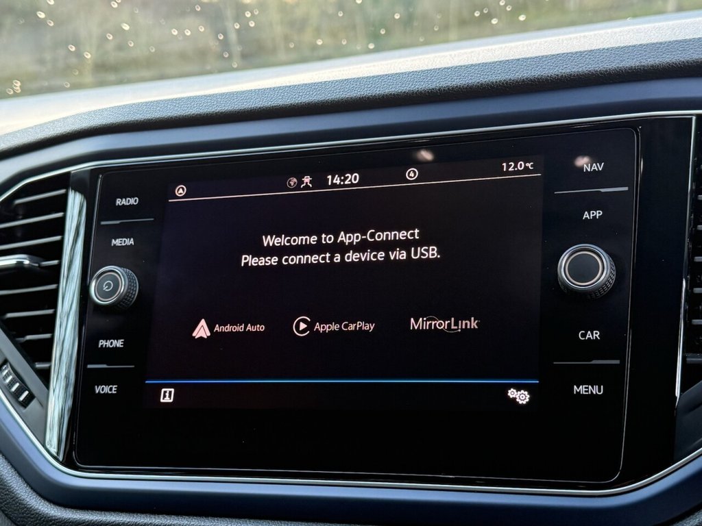 Used Volkswagen T-Roc 2021 for sale - 76731233: Photo 5