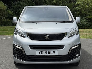 Used Peugeot Traveller 2019 for sale - 79099553: Photo