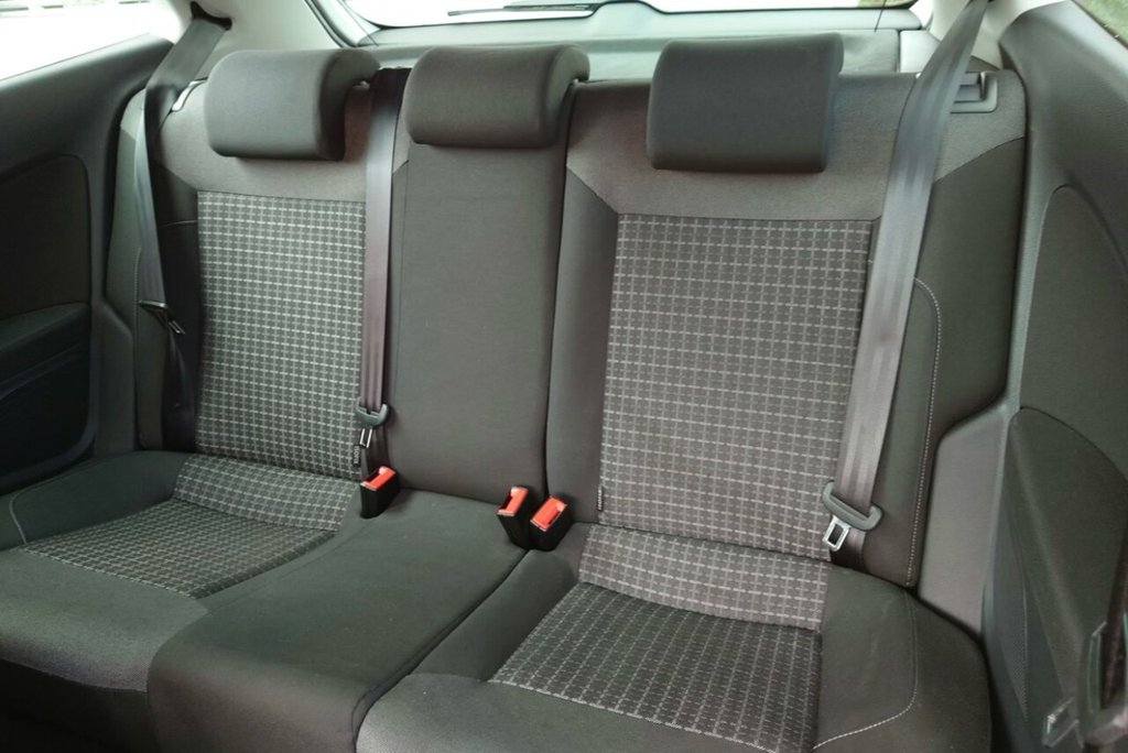 Used Volkswagen Polo 2017 for sale - 76642406: Photo 4