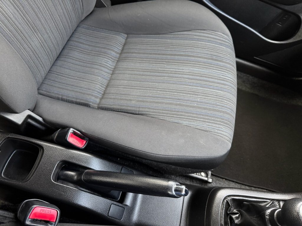 Used Suzuki Swift 2015 for sale - 77101050: Photo 23