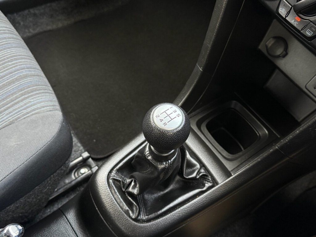 Used Suzuki Swift 2015 for sale - 77101050: Photo 24