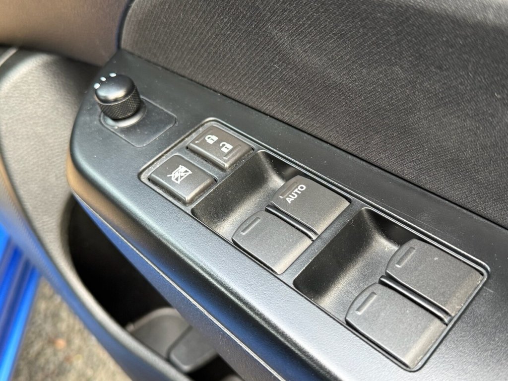 Used Suzuki Swift 2015 for sale - 77101050: Photo 32