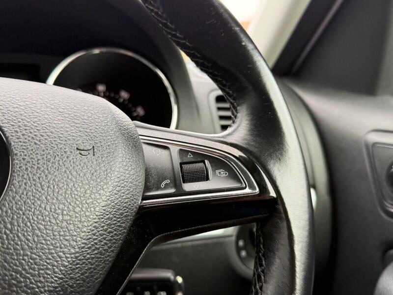 Used Skoda Yeti 2014 for sale - 77850904: Photo 32