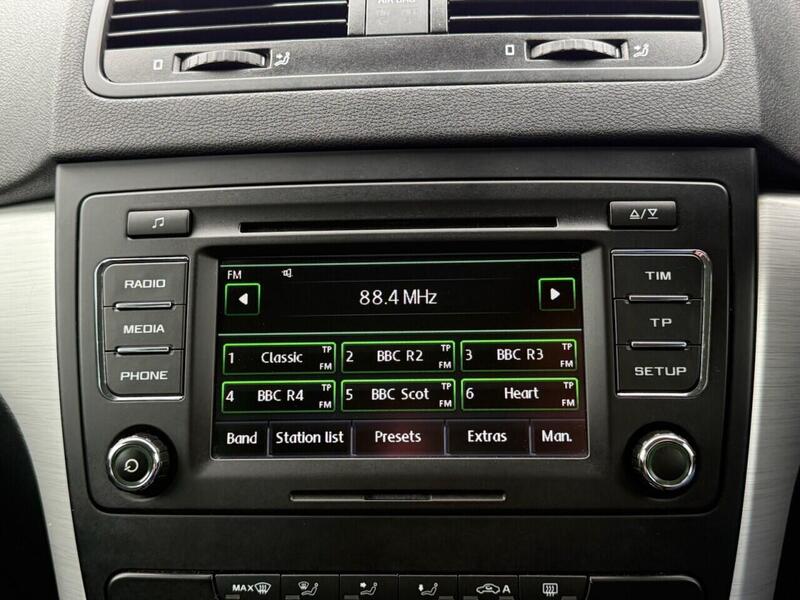 Used Skoda Yeti 2014 for sale - 77850904: Photo 4