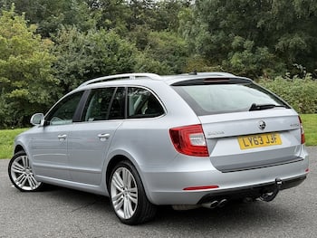 Used Skoda Superb 2014 for sale - 79653961: Photo