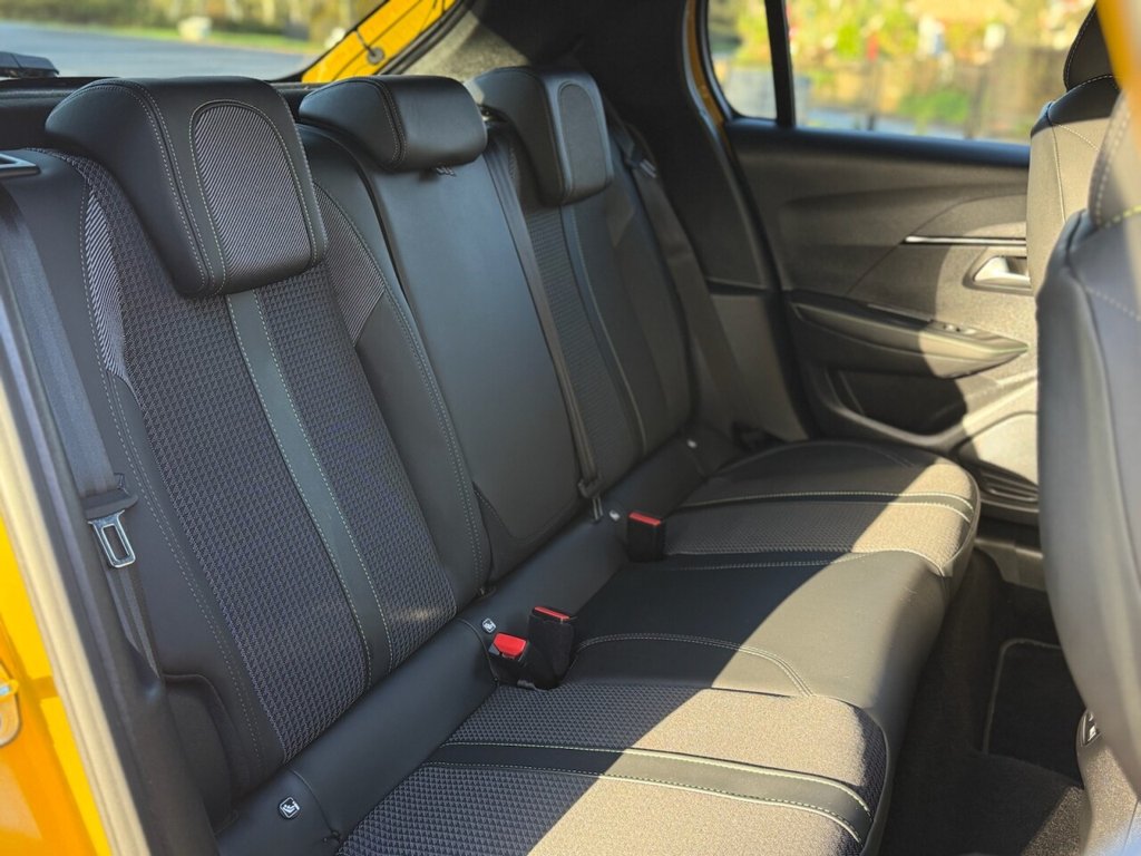 Used Peugeot E-208 2023 for sale - 76590951: Photo 17