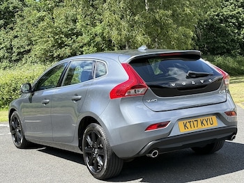 Used Volvo V40 2017 for sale - 78819797: Photo
