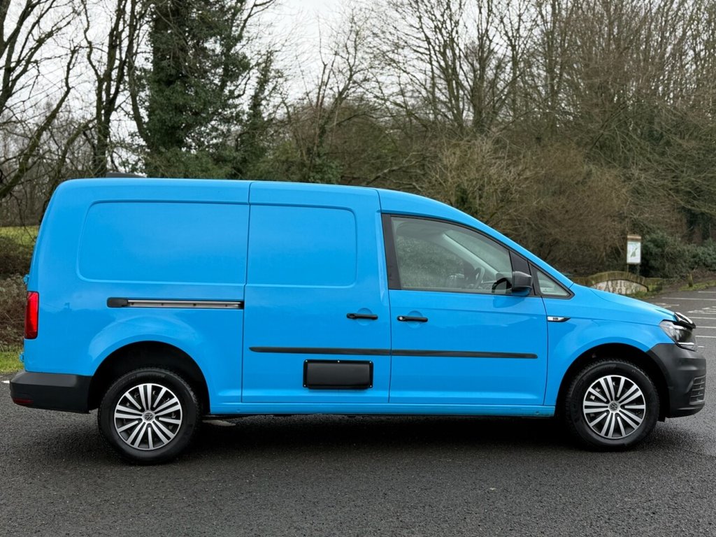 Used Volkswagen Caddy Maxi 2016 for sale - 77692467: Photo 5