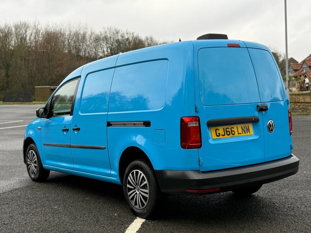 Used Volkswagen Caddy Maxi 2016 for sale - 77692467: Photo 8