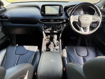 Used Hyundai Santa Fe 2018 for sale - 79804442: Photo