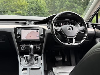 Used Volkswagen Passat 2015 for sale - 79104292: Photo