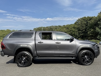 Used Toyota Hilux 2023 for sale - 79450576: Photo