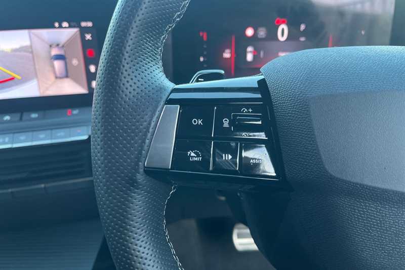 Used Vauxhall Astra 2023 for sale - 77471157: Photo 26