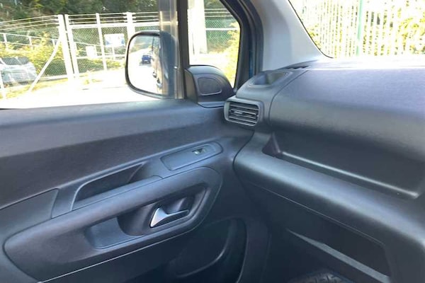 Used Vauxhall Combo Life 2020 for sale - 76204457: Photo 40