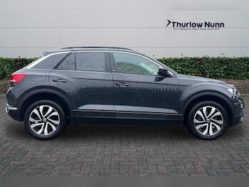 Used Volkswagen T-Roc 2022 for sale - 77471224: Photo