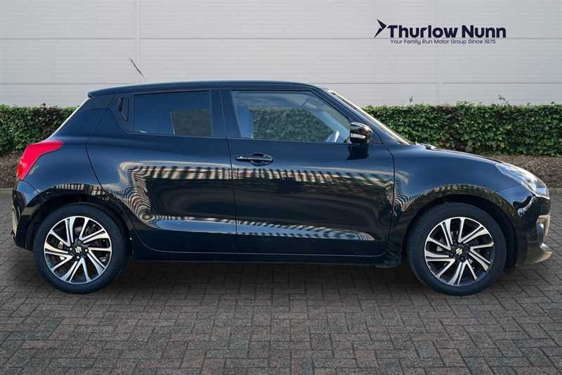 Used Suzuki Swift 2022 for sale - 76442023: Photo 2