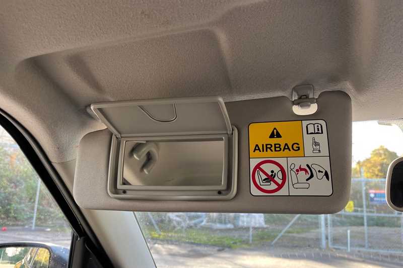 Used Suzuki Swift 2022 for sale - 76442023: Photo 32