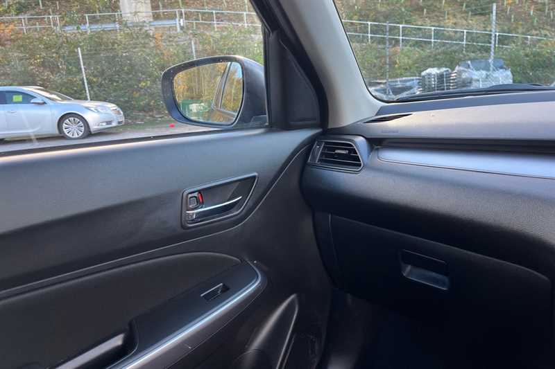 Used Suzuki Swift 2022 for sale - 76442023: Photo 41