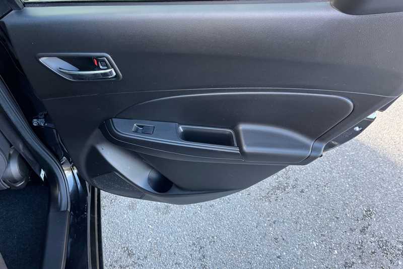 Used Suzuki Swift 2022 for sale - 76442023: Photo 43