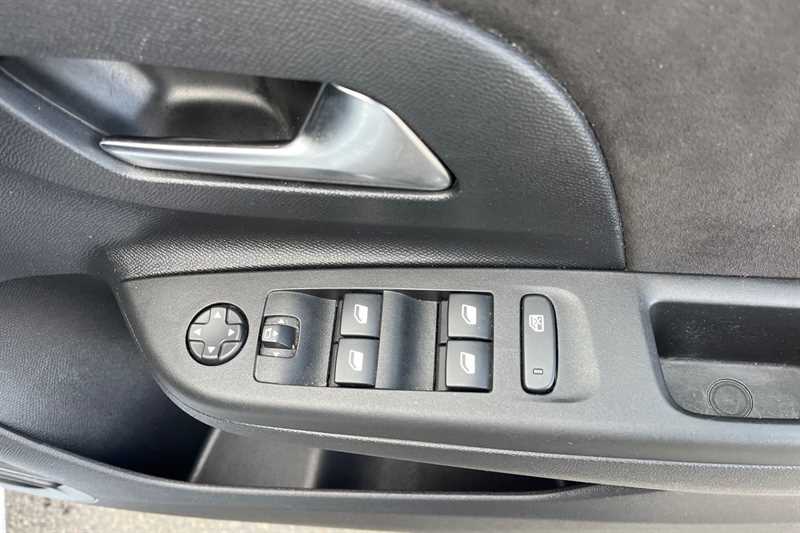 Used Vauxhall Corsa 2023 for sale - 78103324: Photo 16