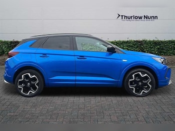 Used Vauxhall Grandland 2022 for sale - 76155249: Photo 2