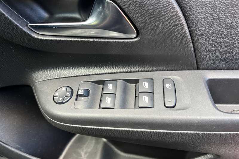 Used Vauxhall Corsa 2021 for sale - 76087058: Photo 16