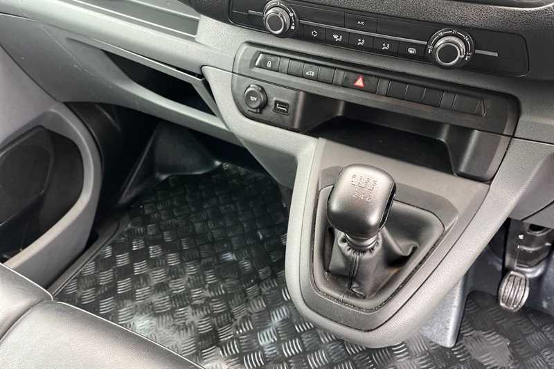 Used Vauxhall Vivaro 2019 for sale - 76229548: Photo 14