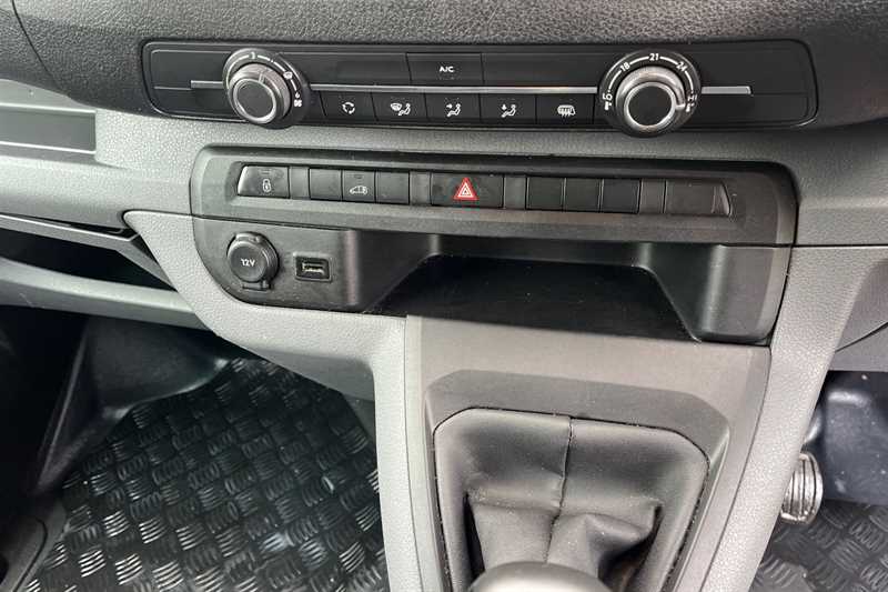 Used Vauxhall Vivaro 2019 for sale - 76229548: Photo 15