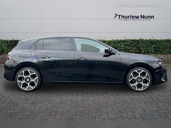 Used Vauxhall Astra 2024 for sale - 77239619: Photo