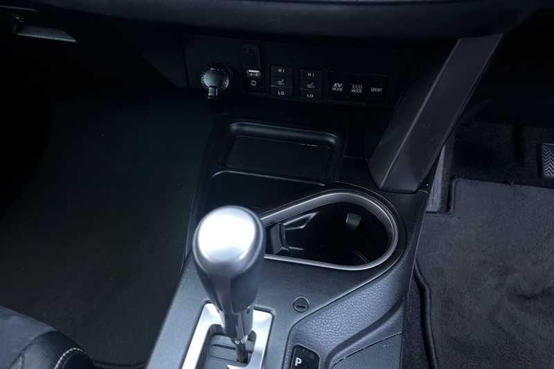 Used Toyota RAV4 2018 for sale - 76875279: Photo 15