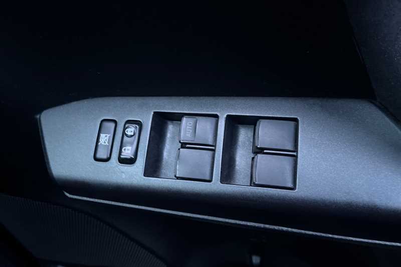 Used Toyota RAV4 2018 for sale - 76875279: Photo 16