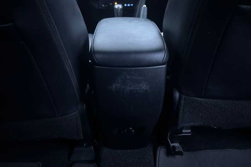 Used Toyota RAV4 2018 for sale - 76875279: Photo 43