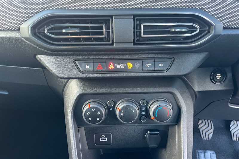 Used Dacia Sandero 2022 for sale - 76378638: Photo 38